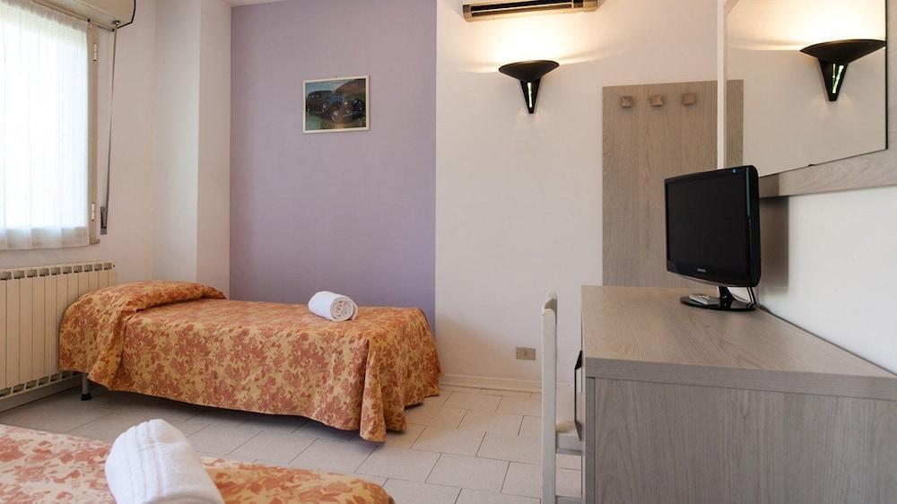 Hotel Suisse Milano Marittima Exterior photo
