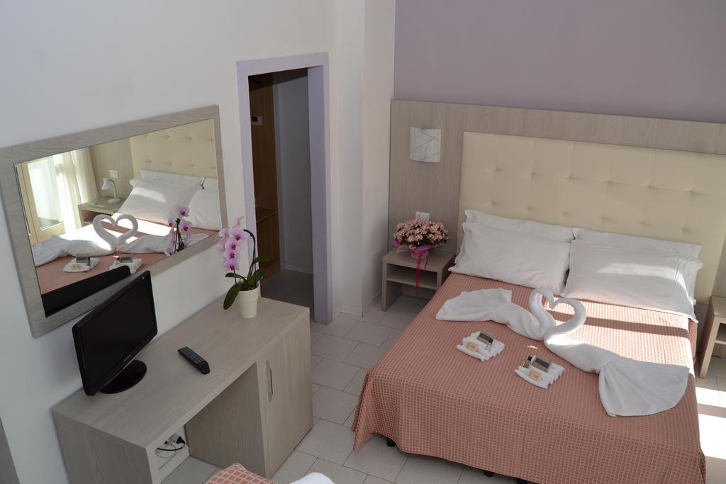 Hotel Suisse Milano Marittima Exterior photo