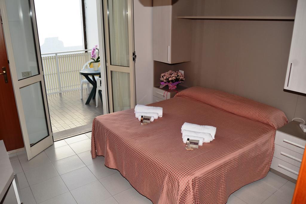 Hotel Suisse Milano Marittima Exterior photo